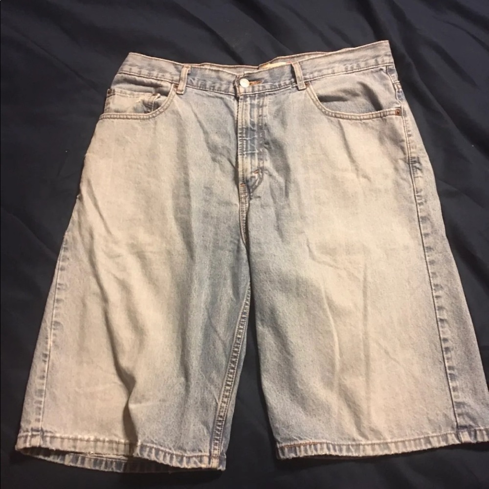 Levi’s loose fit jean shorts 34